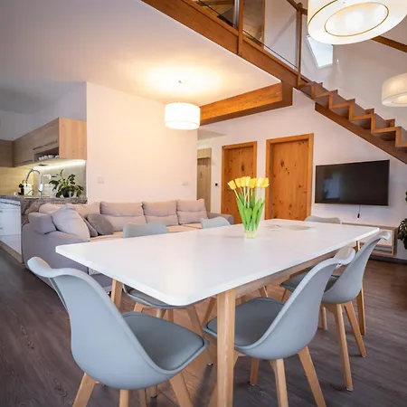 Zore Jasna Dolina Demianowska